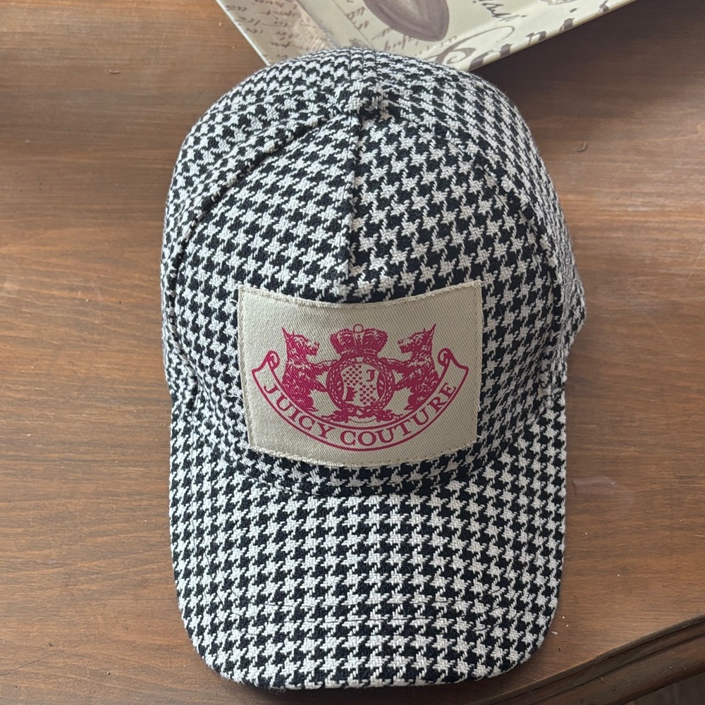 Juicy Couture Black and White Houndstooth Hat